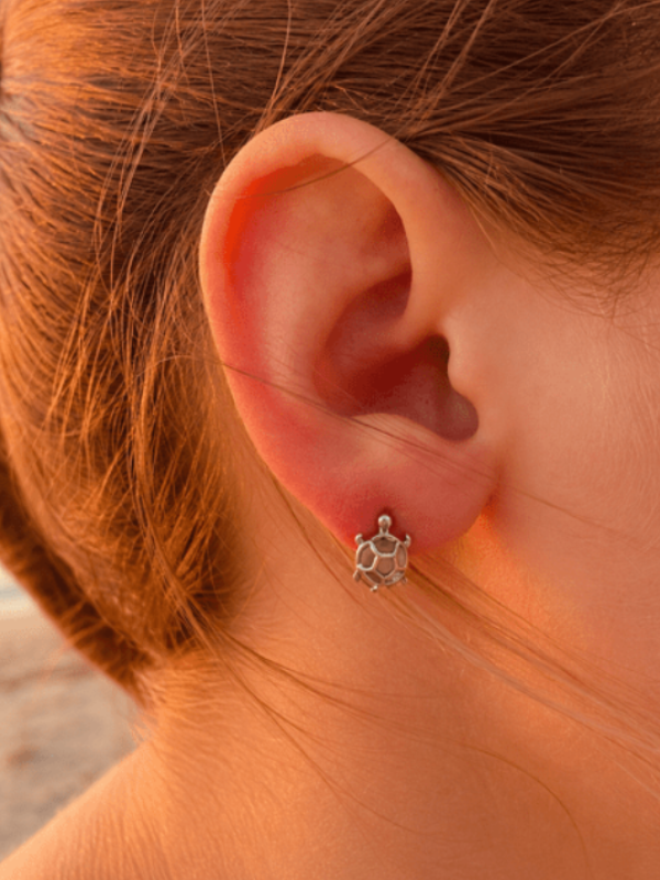 SEA GUARDIAN STUD EARRING