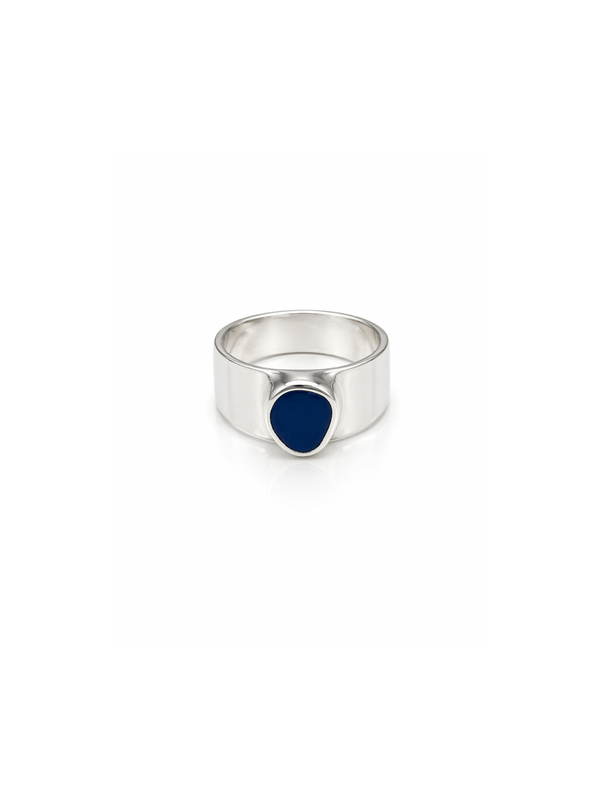 HANDMADE SEAGLASS SIGNET RING