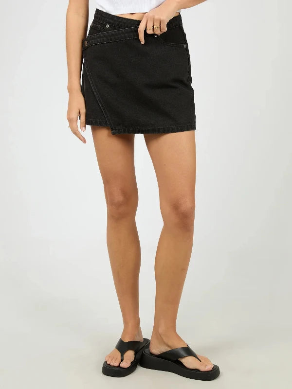 ALL ABOUT EVE LENNI MINI SKORT