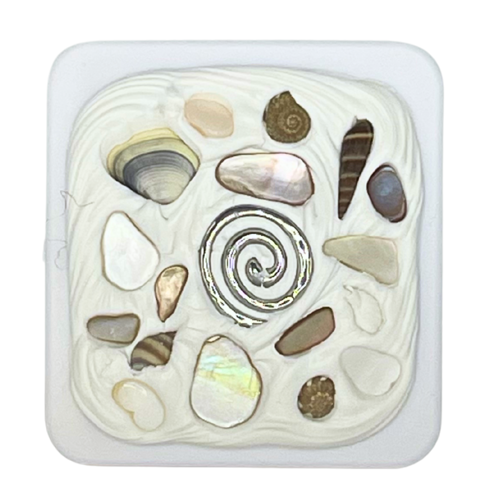 COASTAL HANDMADE SHELL COMPACT MIRROR