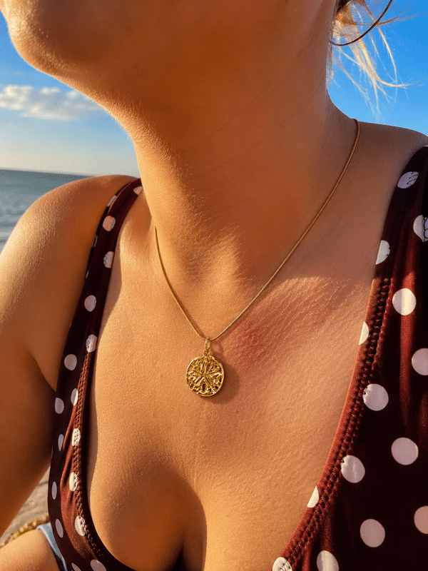 SAND DOLLAR NECKLACE