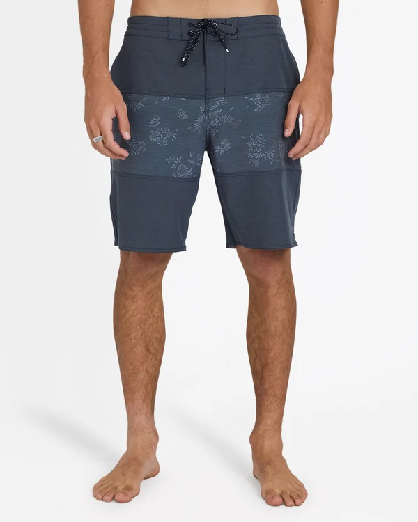 Billabong Mens Tribong Low Tide 18.5" Boardshort