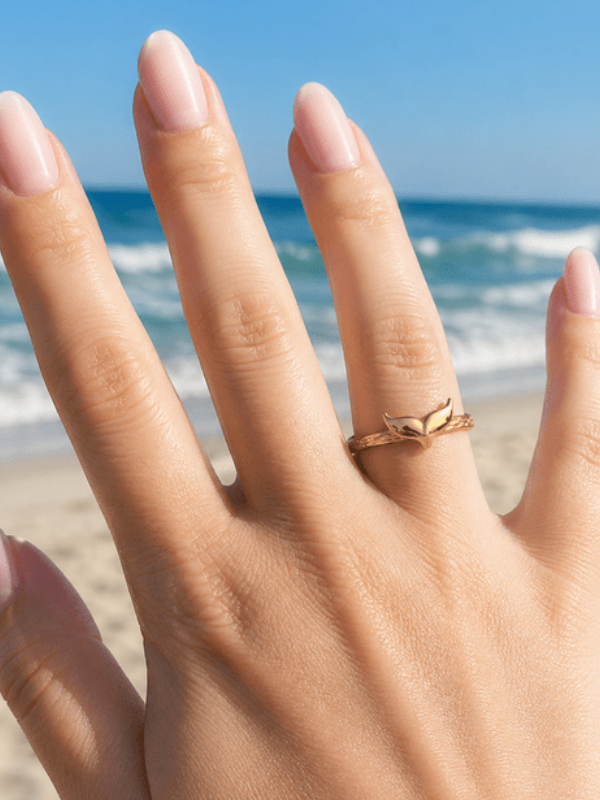 TAIL CREST RING