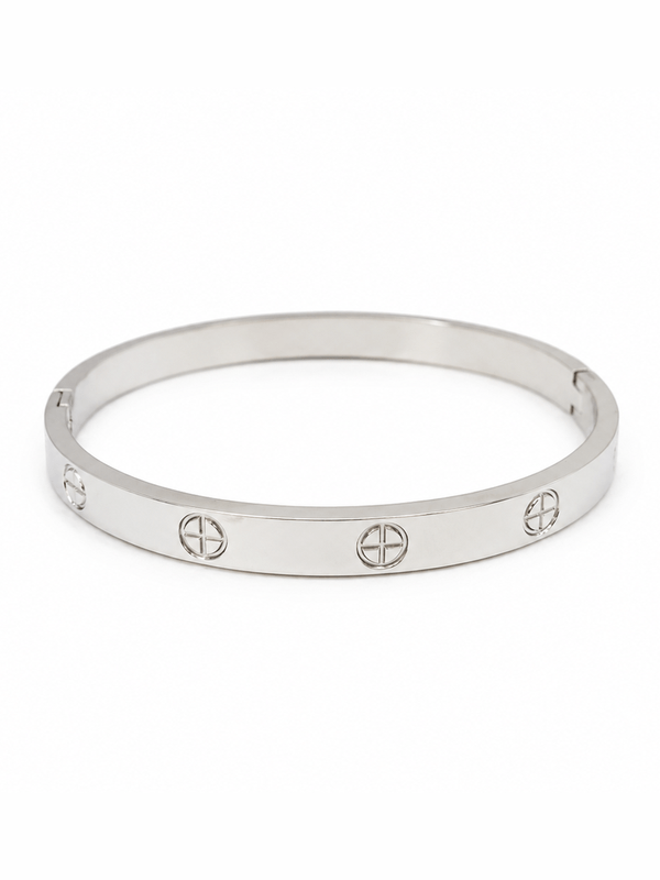 TRUE NORTH BANGLE