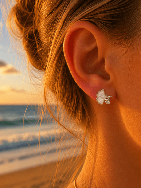 SEAPETAL STUD EARRINGS