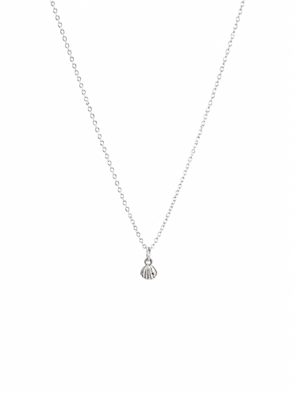 MINI SEASHELL CHARM NECKLACE