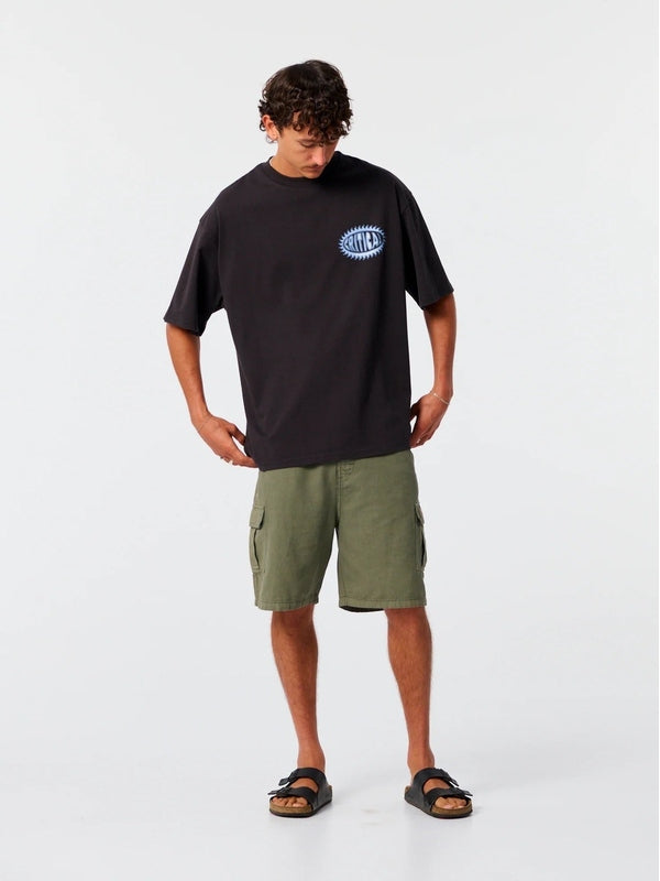 THE CRITICAL SLIDE BLADE TEE