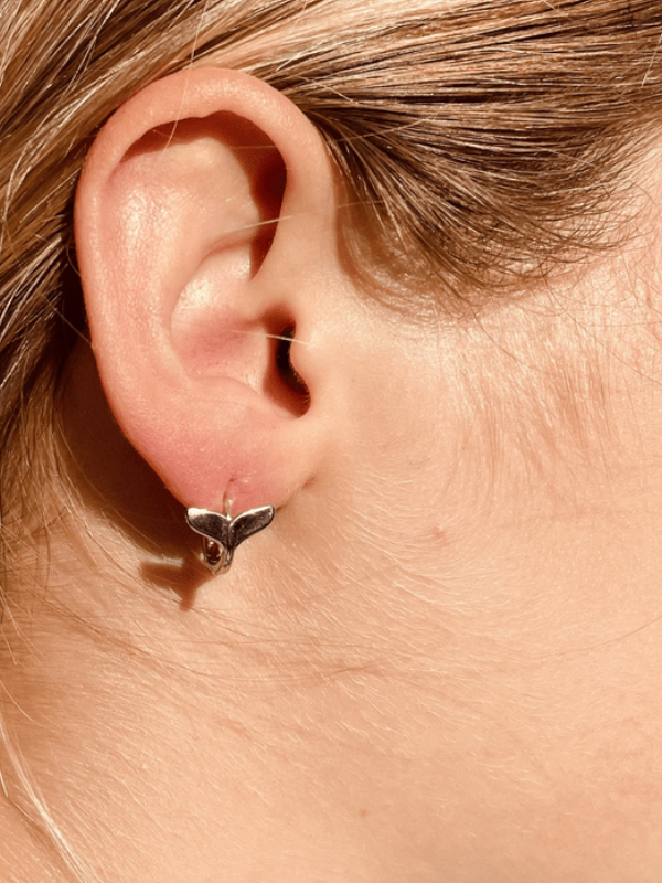 MARINER DOLPHIN TAIL HOOP EARRINGS