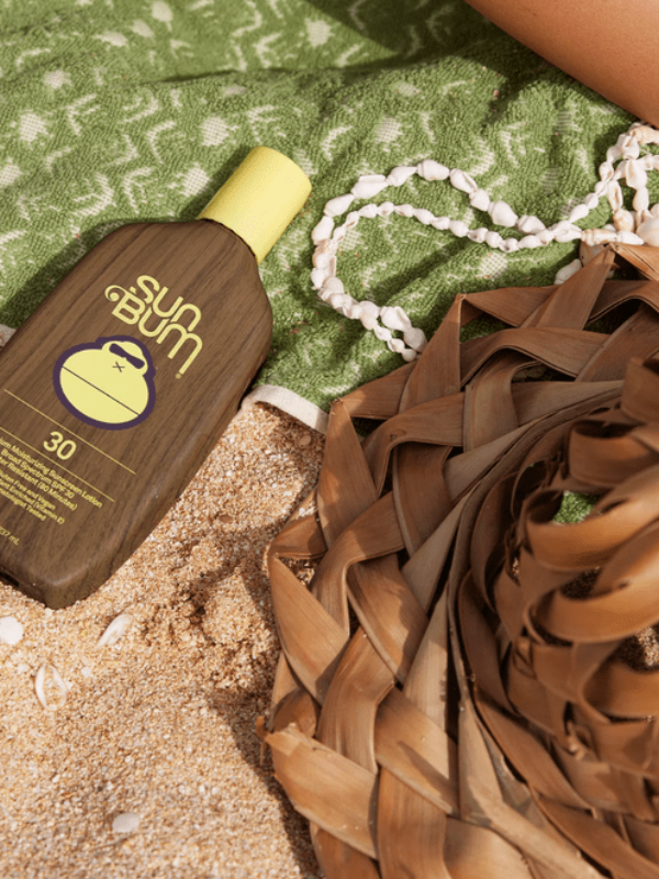 SUN BUM MOISTURISING SUNSCREEN SPF30