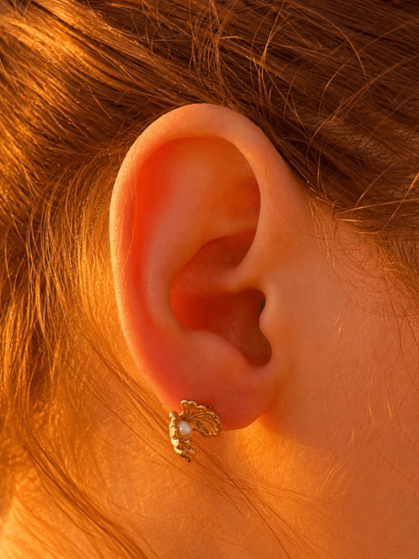 PEARL COVE STUD EARRING