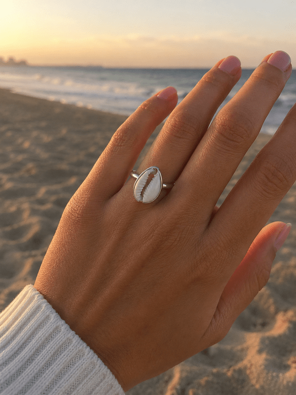 HANDMADE COWRIE SHELL RING