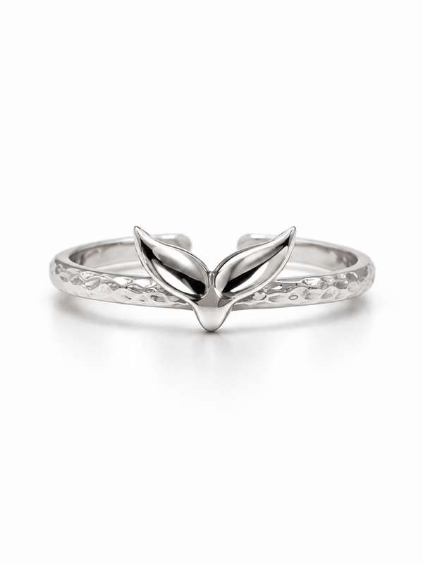 TAIL CREST RING