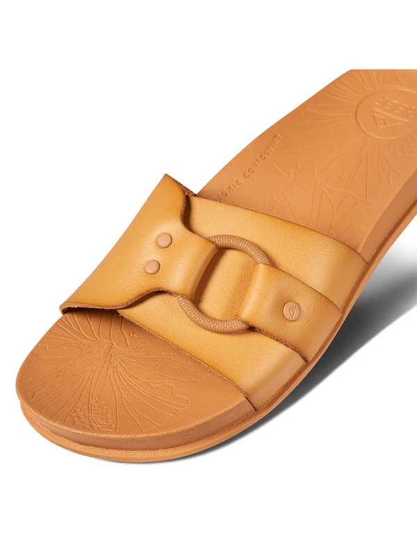 REEF CUSHION SOHO CRUZ