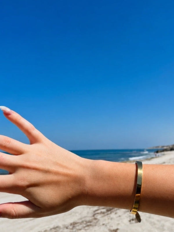 THE CLASSIC BANGLE