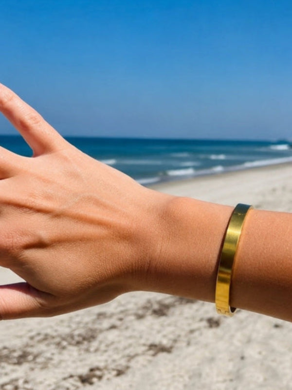 THE FOUNDATION BANGLE